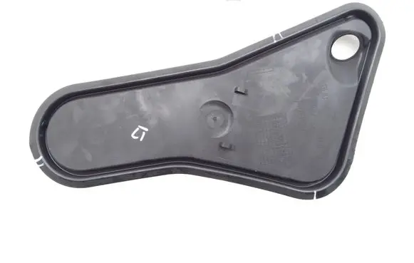 Audi Q3 8U Dash center speaker trim cover 8U0839915