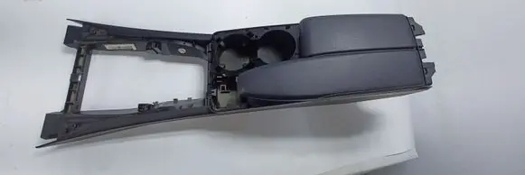 Mercedes-Benz GLK (X204) Armrest A2046808150MERC A2046800150 A2046808150