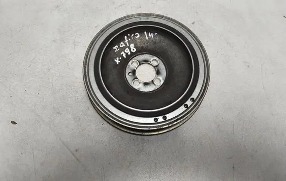 Opel Zafira C Crankshaft pulley 55586935