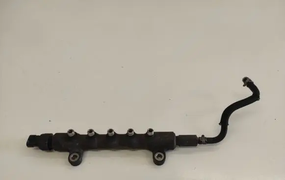 Toyota Corolla Verso AR10 Fuel main line pipe