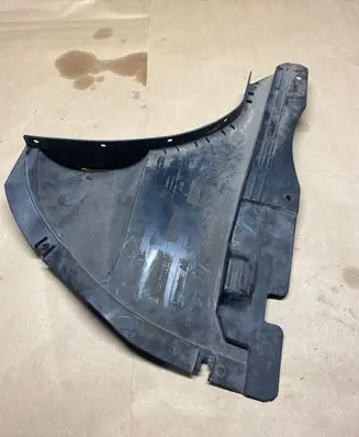 BMW 2 F46 Front bumper skid plate/under tray 7319762 74850613