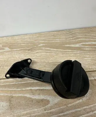 BMW M5 F90 Oil filler cap 7852476 19218410