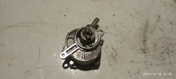 Mercedes-Benz Sprinter W906 Vacuum pump A6462300365