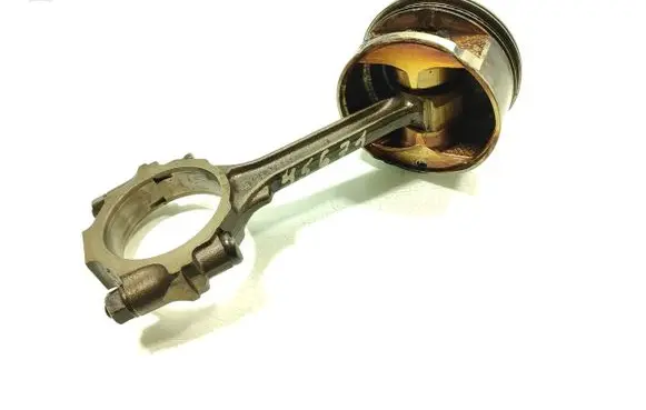 Chrysler Voyager Piston with connecting rod 4654355E