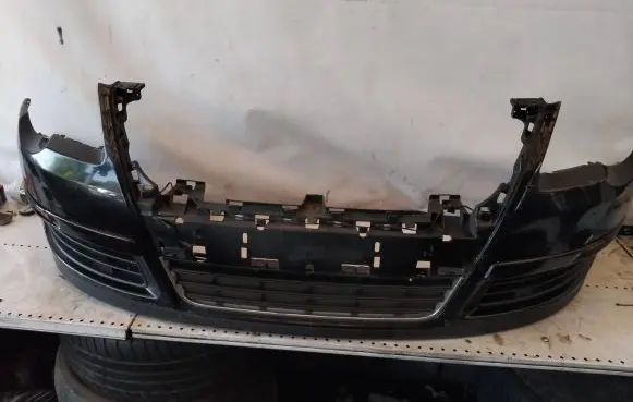 Volkswagen PASSAT B6 Front bumper