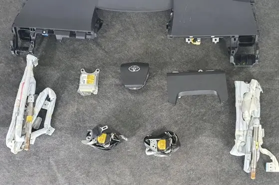 Toyota Prius+ (ZVW40) Dashboard 5546647040