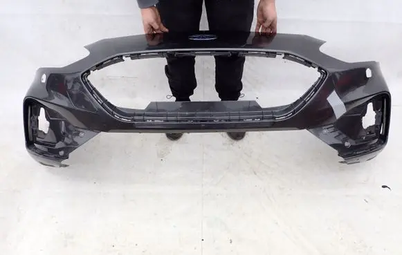 Ford Focus Front bumper JX7B17757S