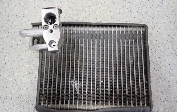 Suzuki Splash Air conditioning (A/C) radiator (interior)