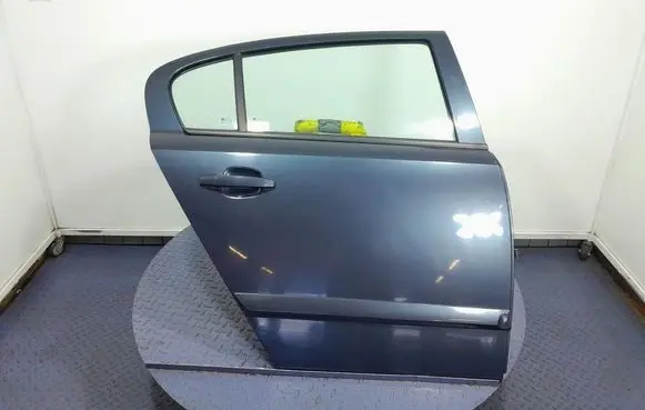 Rear door