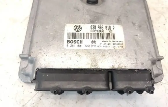 Volkswagen PASSAT B5 Engine control unit/module 038906018P 0281001720