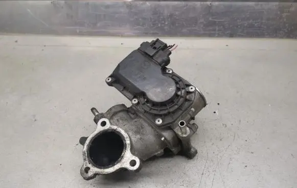 Mazda 6 Throttle valve R2AA136B0