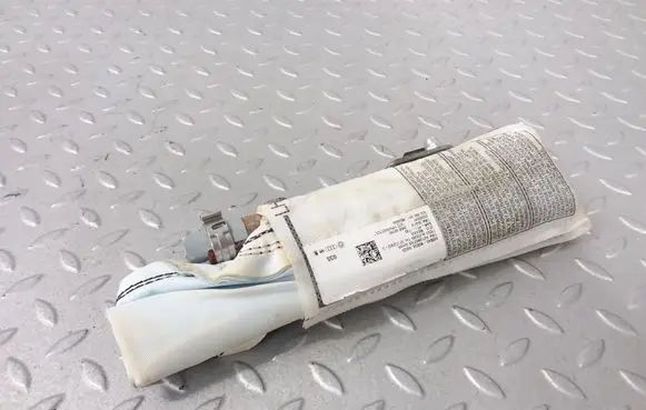 Volkswagen Jetta VI Seat airbag 5C0880241 55035947