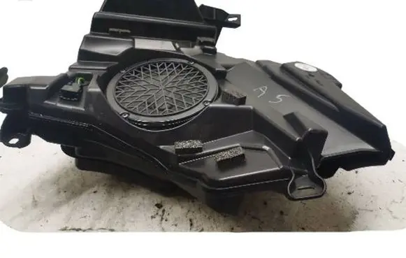 Audi A5 Panel speaker 8F0035382