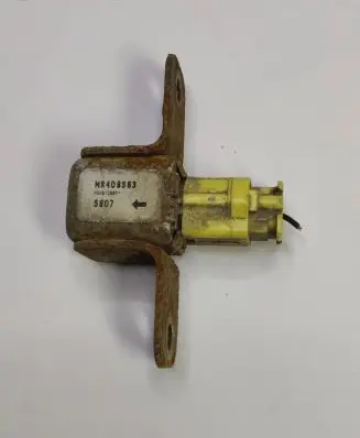 Mitsubishi Pajero Airbag deployment crash/impact sensor MR409363 5807 X00ST25671