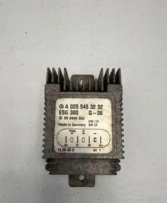 Mercedes-Benz A W168 Coolant fan relay A0255453232 ESG300 898940000