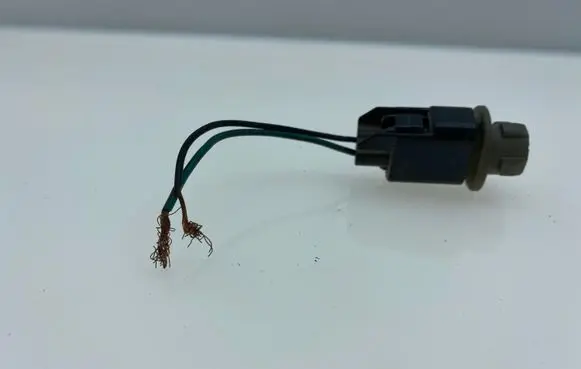 Subaru Legacy Headlight/headlamp wiring loom/harness 