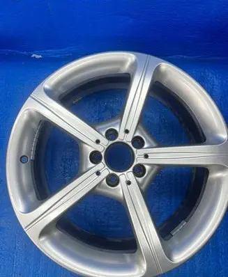 R19 alloy rim