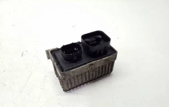Opel Insignia A Glow plug pre-heat relay 55574293