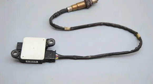 Volkswagen Caddy Lambda probe sensor 05L906261H