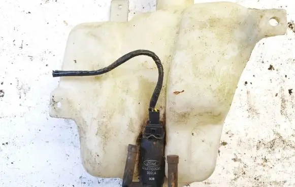 Mazda 626 Windscreen/windshield washer pump 87ab17k624ac