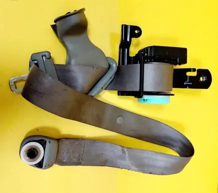 Chrysler Voyager Rear seatbelt