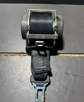 Dacia Logan II Middle seatbelt (rear) 888504848r