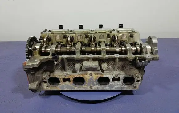 Jeep Grand Cherokee Engine head 05047338AE