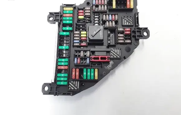 BMW 5 F10 F11 Fuse module 9264923