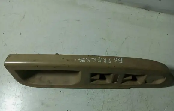 Volkswagen PASSAT B6 Front door window switch trim 3C2867172B