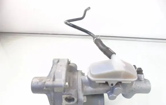 Honda CR-V Master brake cylinder