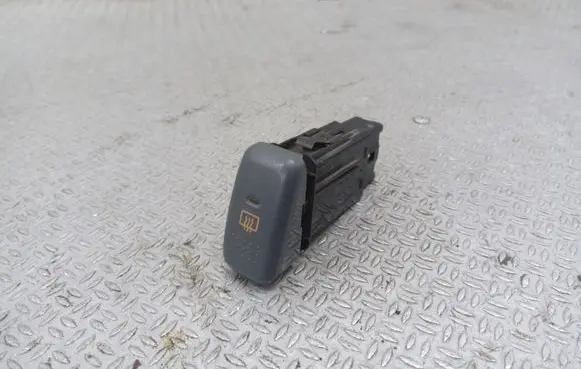 Honda HR-V Windscreen/window heater switch M17071