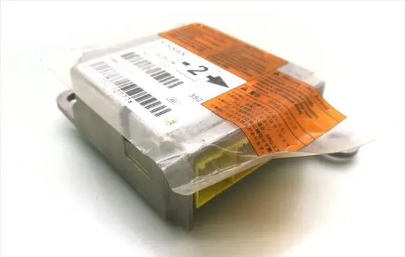 Nissan Primera Airbag control unit/module 98820-AV200 0285001420