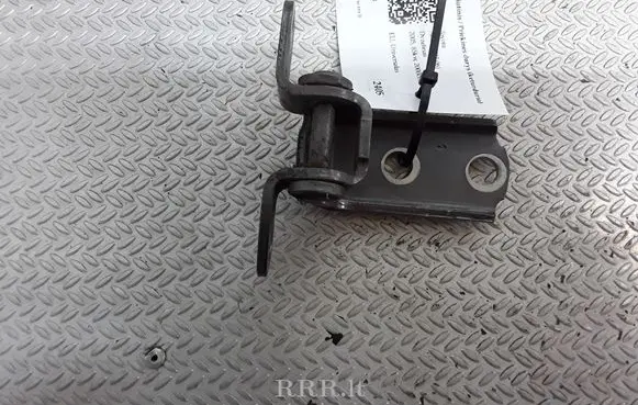 Toyota Avensis T250 Front door upper hinge