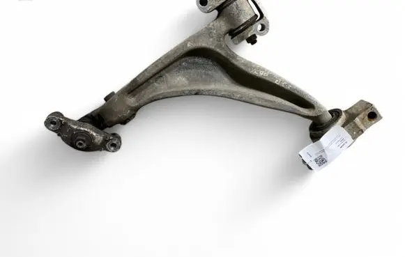 Volvo XC90 Front lower control arm/wishbone