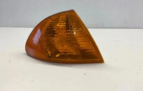 BMW 3 E46 Front indicator light 1315106141