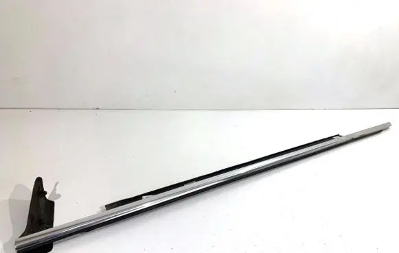 Audi A6 S6 C7 4G Front door windshield rail 4G0853283
