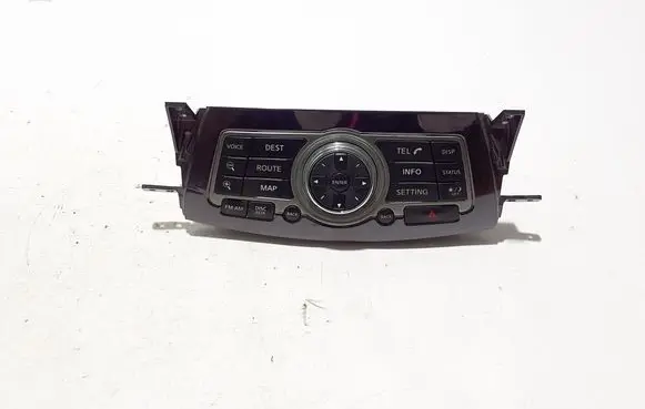 Multifunctional control switch/knob