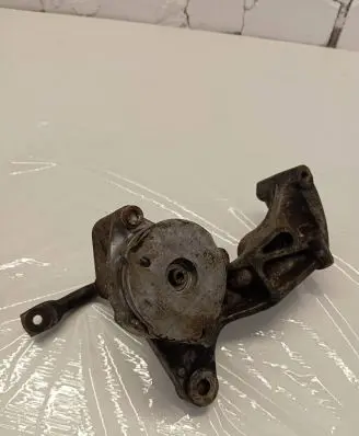 Volkswagen Transporter - Caravelle T4 Alternator belt tensioner 074906143