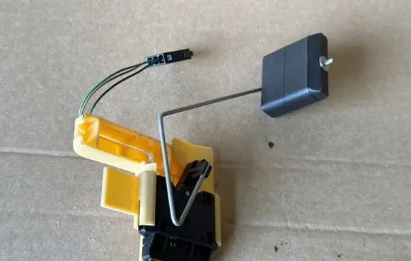 Fuel level sensor