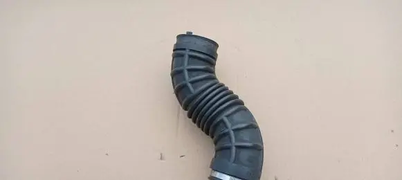 Chevrolet Captiva Air intake hose/pipe 96628960