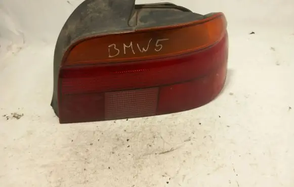 BMW 5 E39 Rear/tail lights 8358032