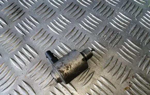 Mercedes-Benz C W204 Power steering pump 7735342121A