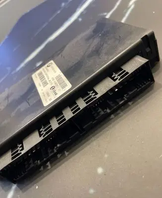 BMW 5 E60 E61 Gateway control module 9186170 239943 83742