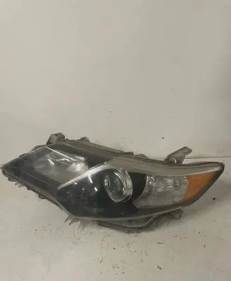 Toyota Camry Headlight/headlamp