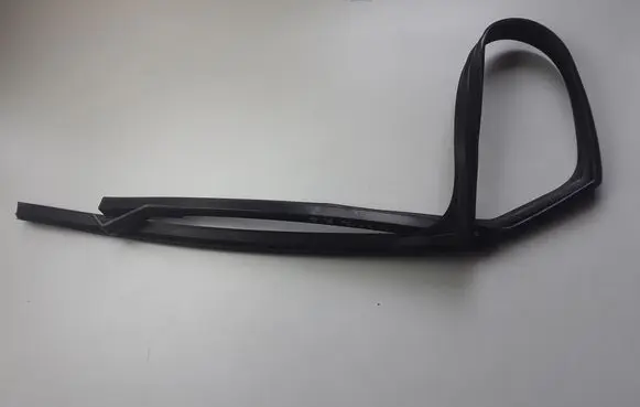 Infiniti M Y51 Rubber seal rear door 822D51MA0A
