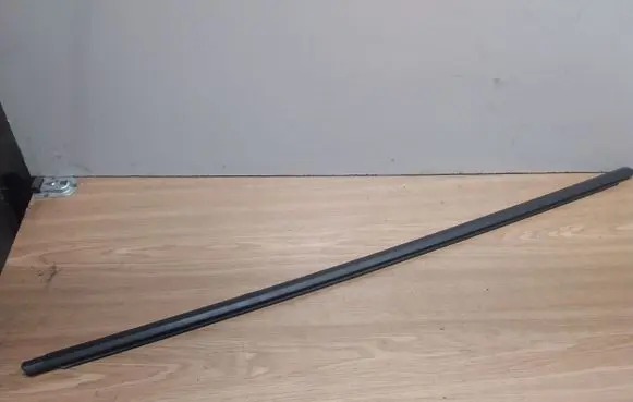 Volkswagen Golf VII Rear door rubber seal (on body) 5G6839477