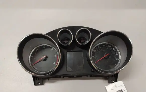 Opel Insignia A Speedometer (instrument cluster) 13333351 365903926