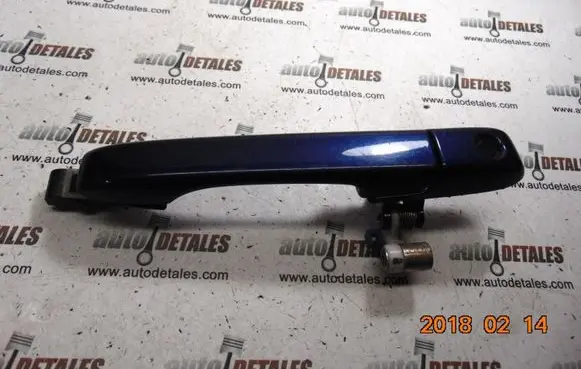Honda CR-V Front door exterior handle