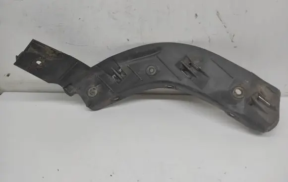 Seat Altea Rear bumper mounting bracket 5P0807376A M8467