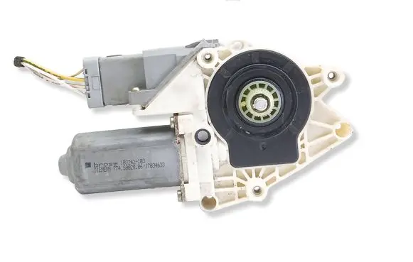 Peugeot 607 Front door window regulator motor 77460028